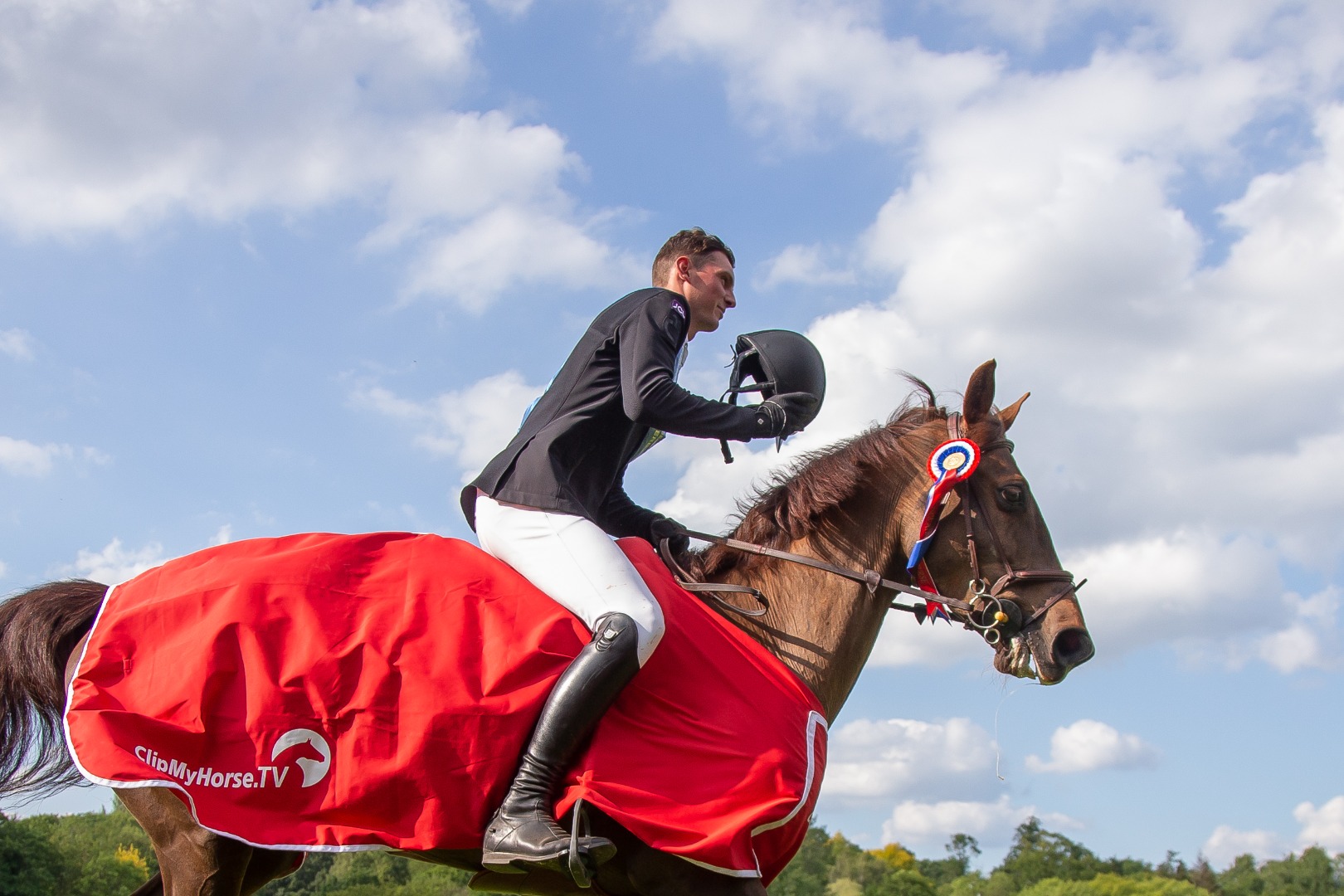 The ClipMyHorse.TV Derby Tankard - Will Edwards & SHW Candies B