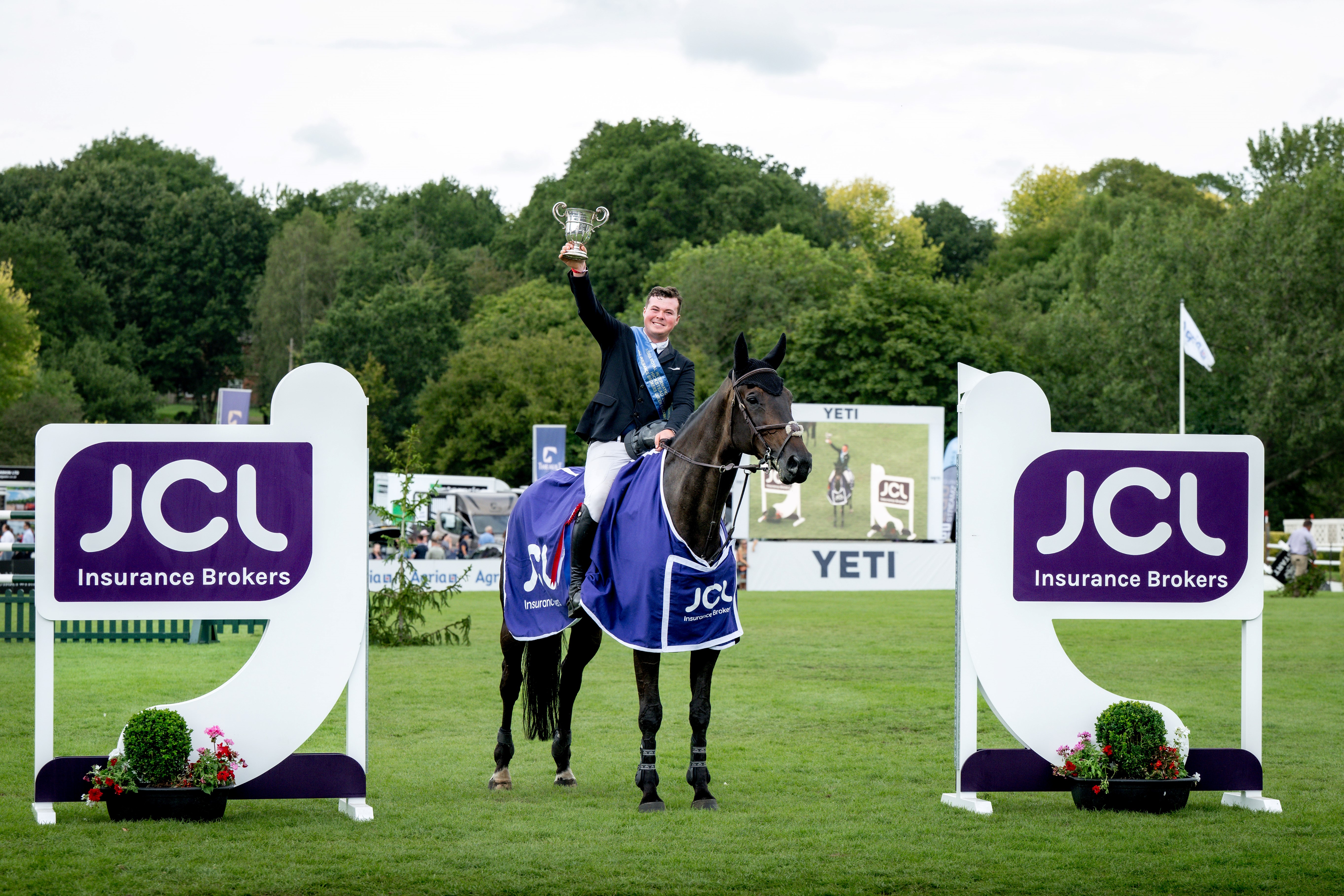 The JCL Insurance Brokers Queen Elizabeth II Cup - James Whitaker and Just Call Me Henry