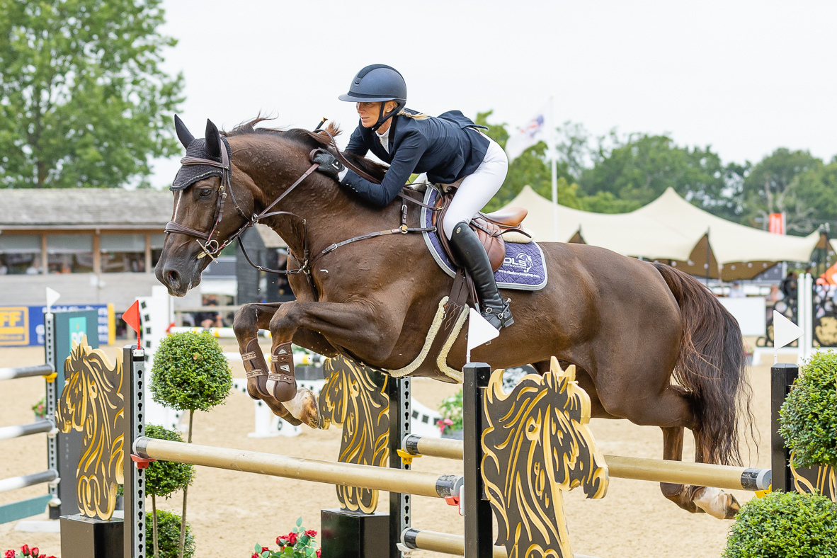 Louise Simpson and Z7 Regal Don - 1.30m Grand Prix